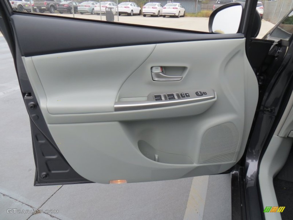 2014 Prius v Five - Magnetic Gray Metallic / Misty Gray photo #23