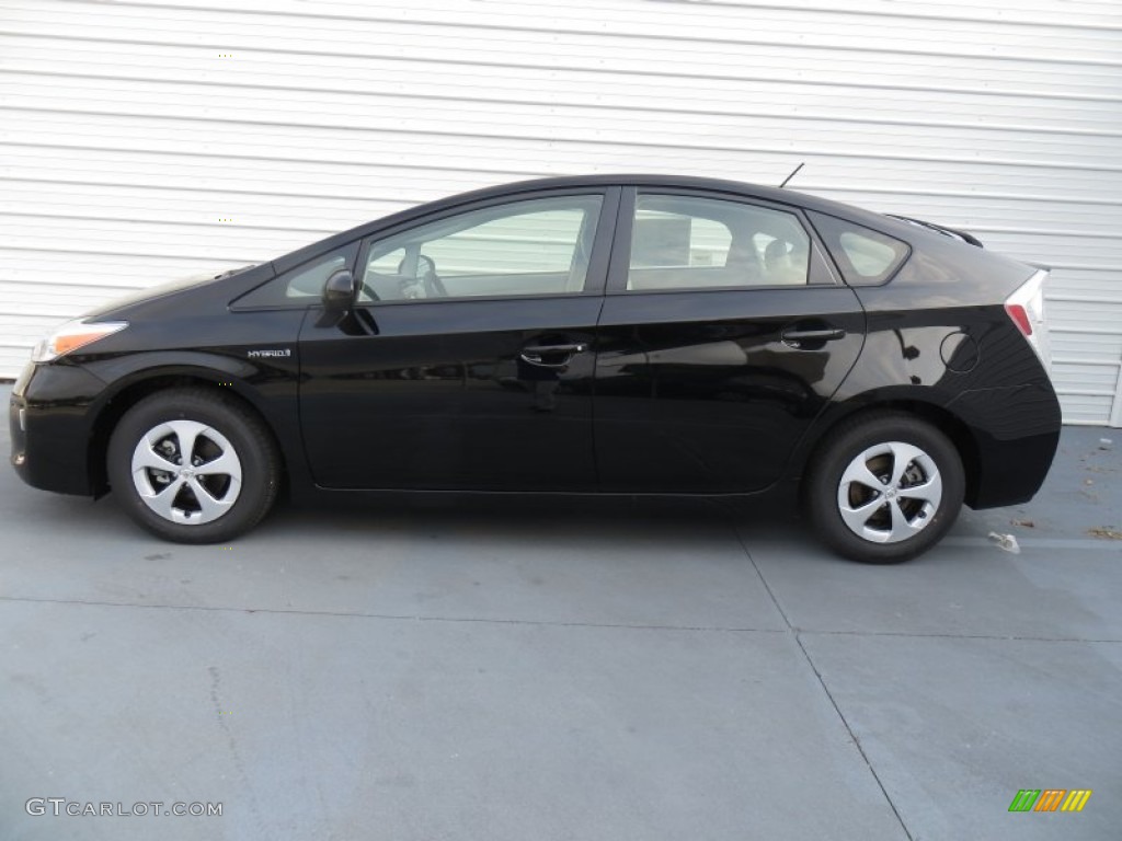Black 2014 Toyota Prius Two Hybrid Exterior Photo #88565627