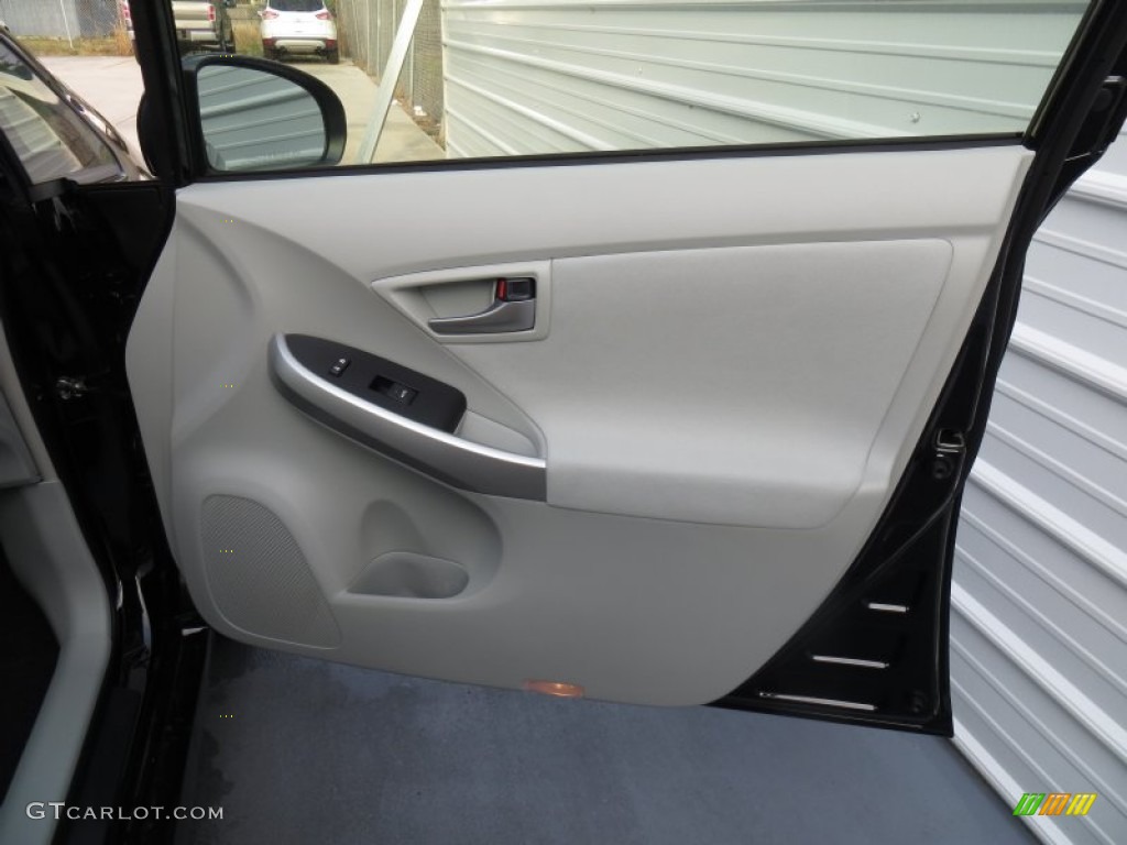 2014 Toyota Prius Two Hybrid Misty Gray Door Panel Photo #88565834