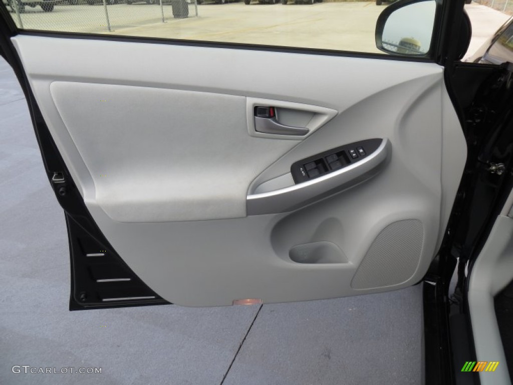 2014 Toyota Prius Two Hybrid Door Panel Photos