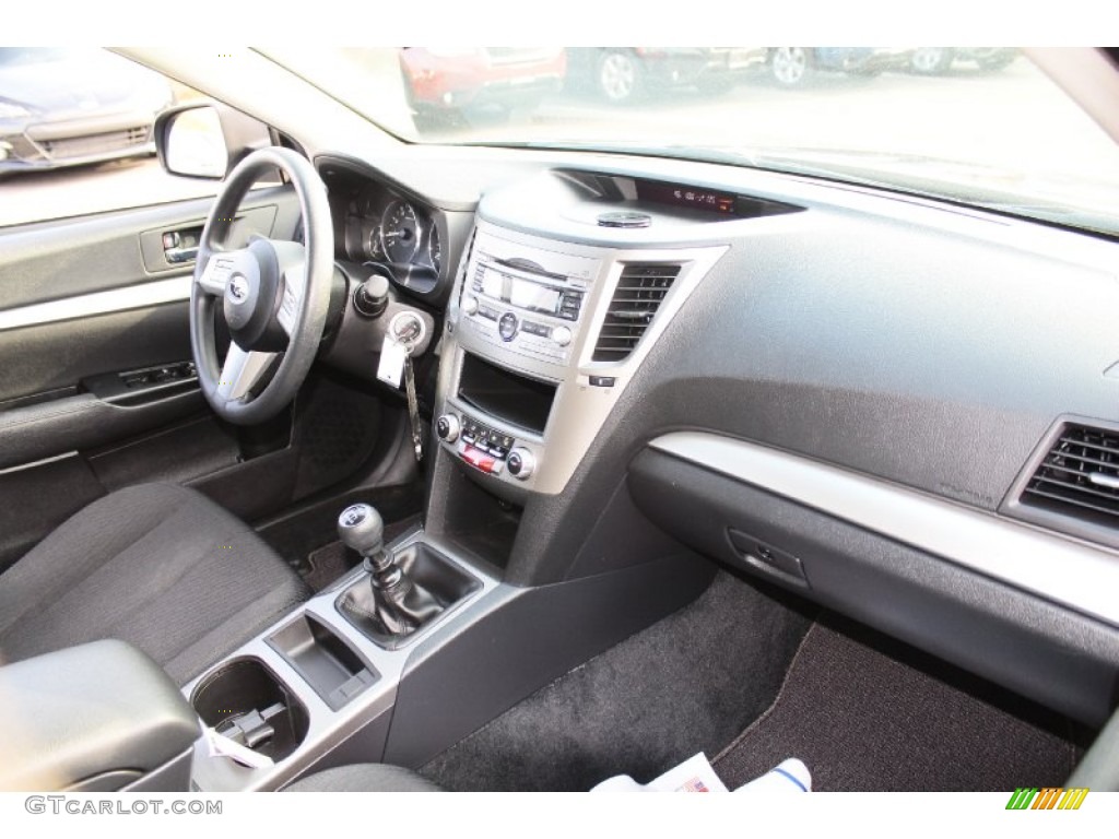 2011 Outback 2.5i Wagon - Graphite Gray Metallic / Off Black photo #9