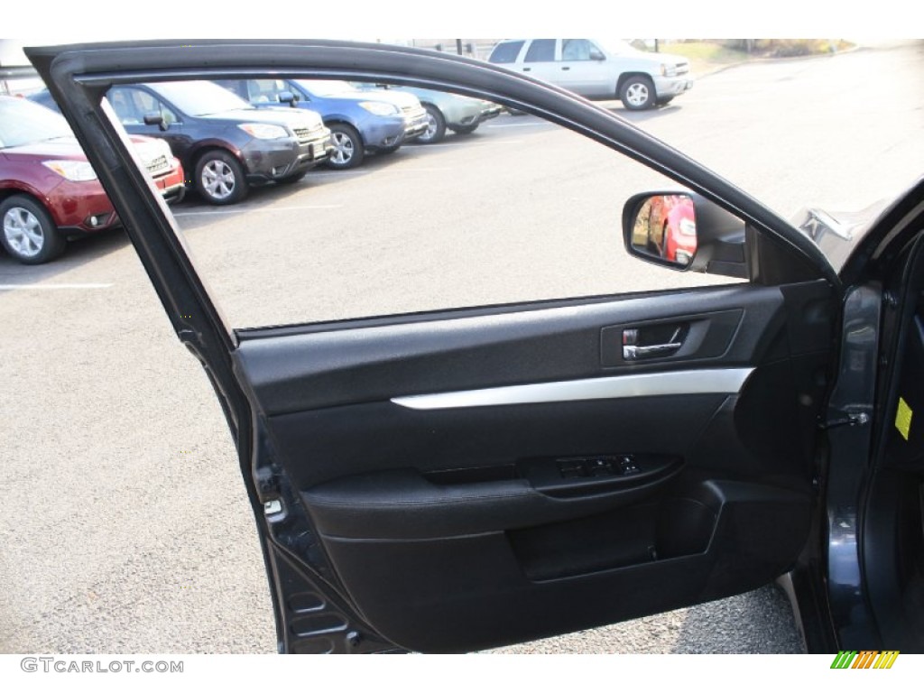 2011 Outback 2.5i Wagon - Graphite Gray Metallic / Off Black photo #18