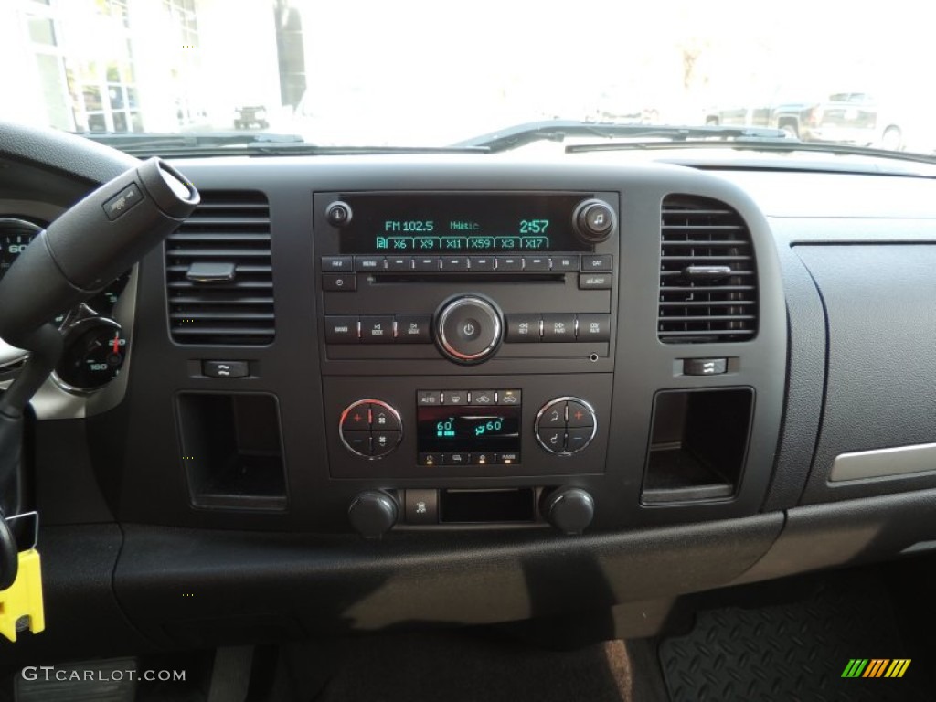 2009 Silverado 1500 LT Extended Cab - Summit White / Ebony photo #17