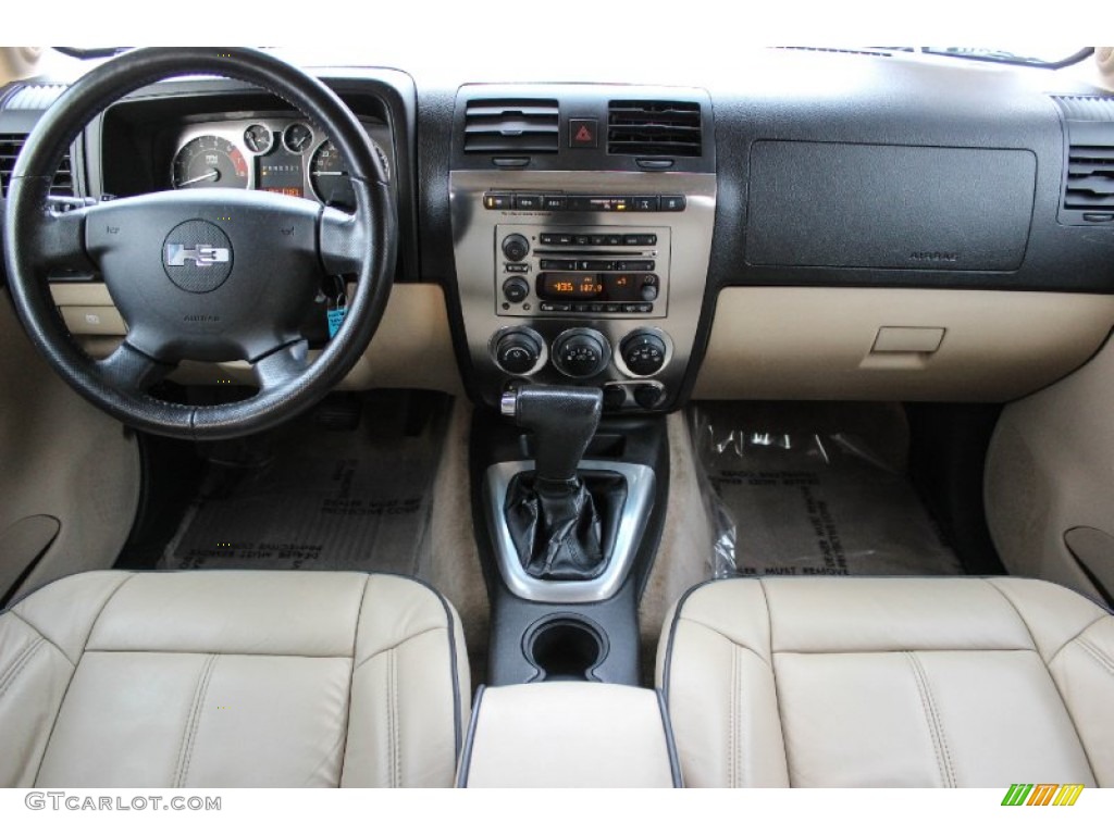 2006 Hummer H3 Standard H3 Model Light Cashmere Beige Dashboard Photo #88571531