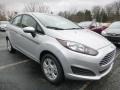 Ingot Silver - Fiesta SE Sedan Photo No. 1