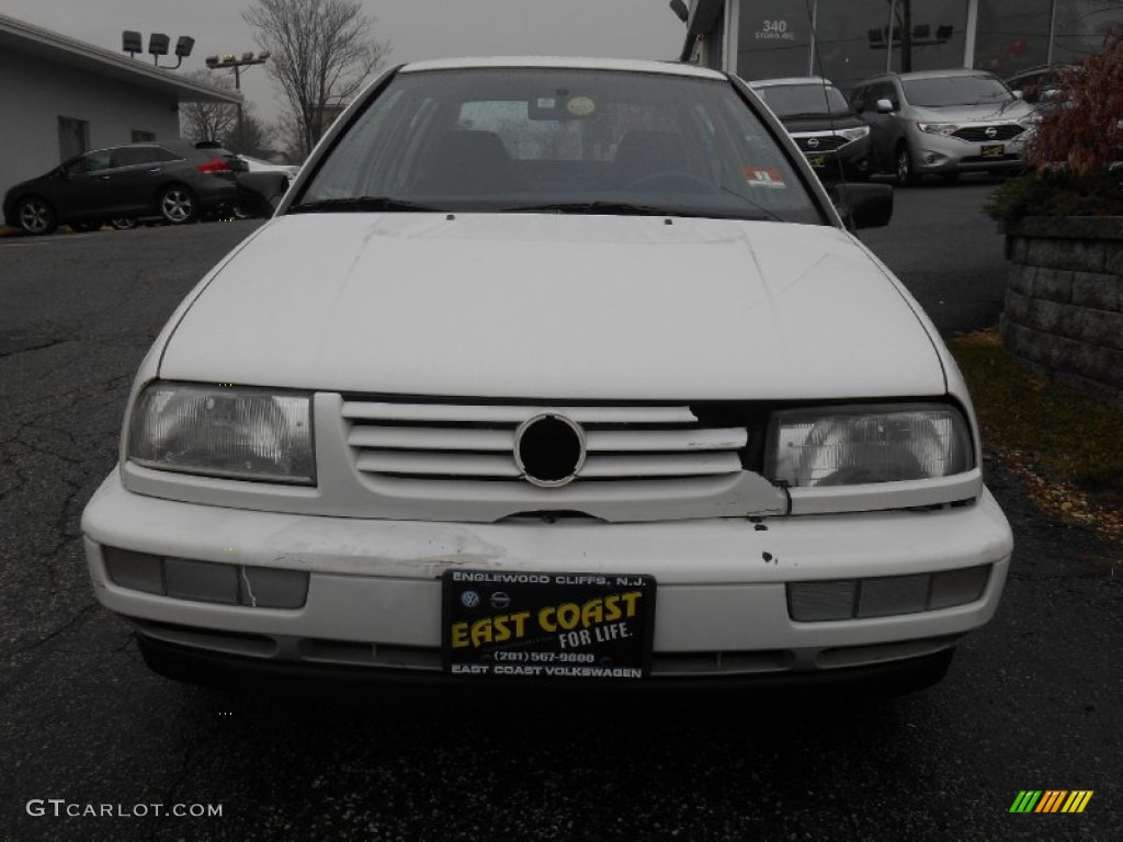 1998 Jetta GLS Sedan - Cool White / Black photo #2