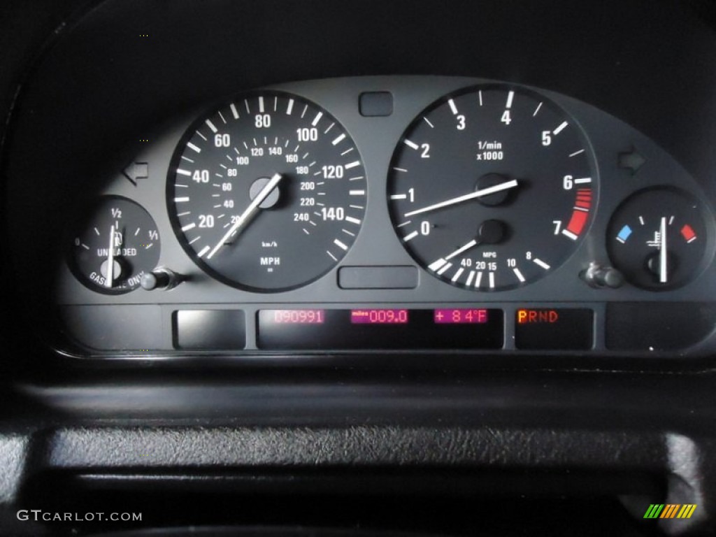 2004 BMW X5 4.4i Gauges Photos