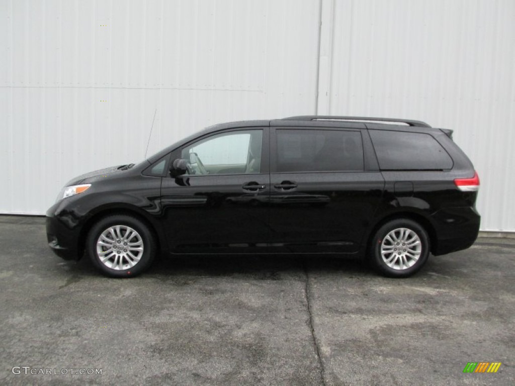 2011 Sienna XLE - Black / Bisque photo #2