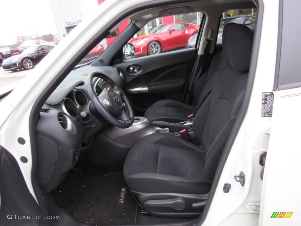 2012 Juke SV AWD - White Pearl / Black/Silver Trim photo #10
