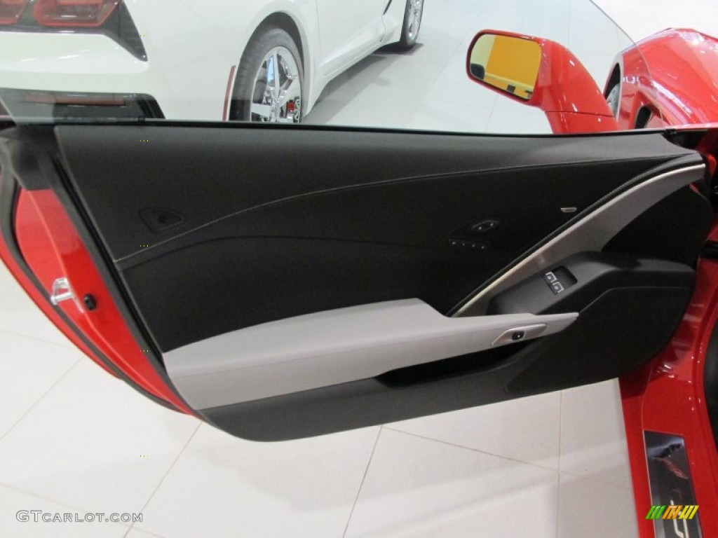2014 Chevrolet Corvette Stingray Coupe Gray Door Panel Photo #88588429