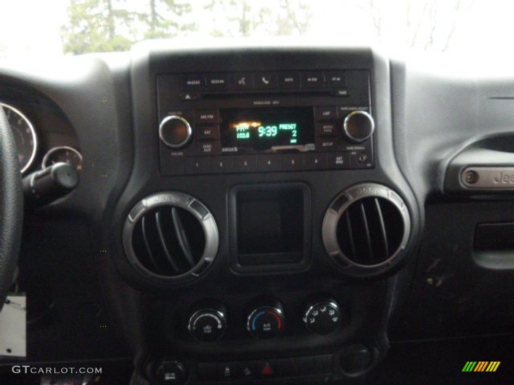 2011 Wrangler Sport 4x4 - Cosmos Blue / Black photo #15