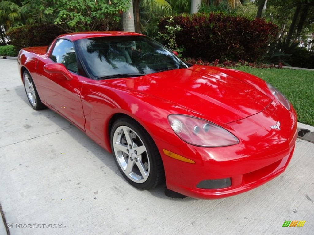 Victory Red 2005 Chevrolet Corvette Coupe Exterior Photo #88590097