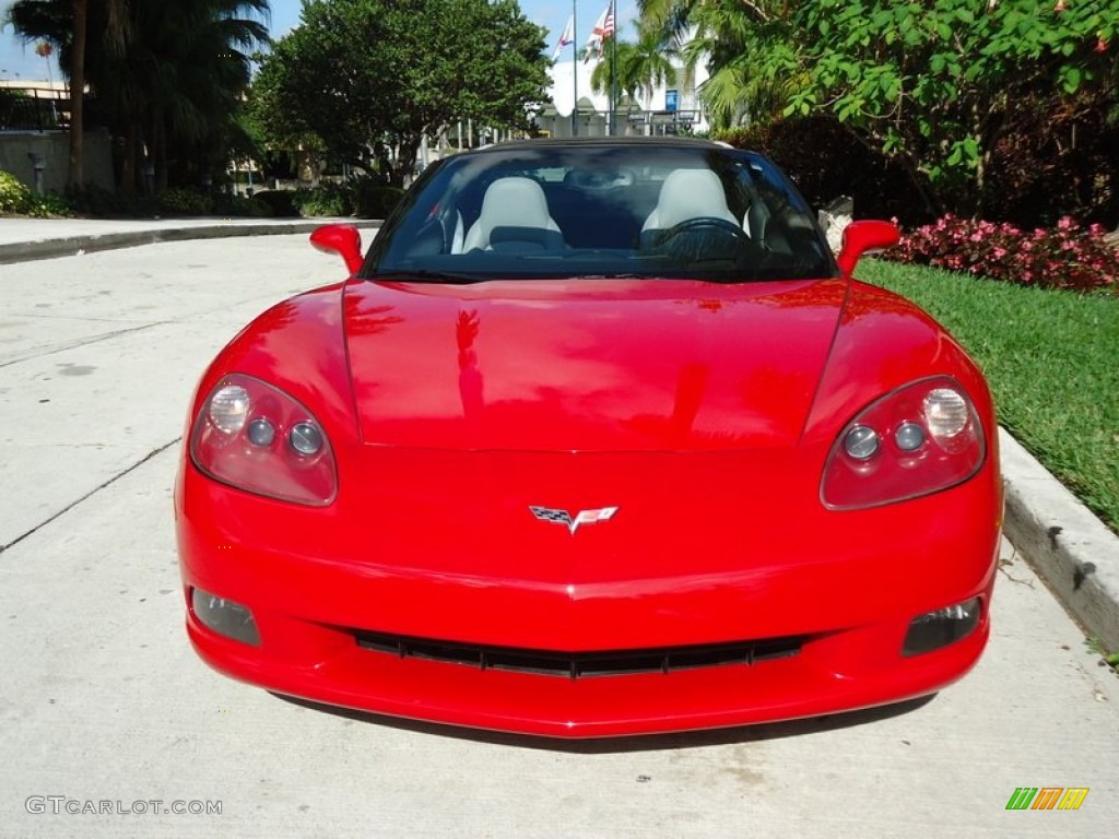 2005 Corvette Coupe - Victory Red / Steel Grey photo #28