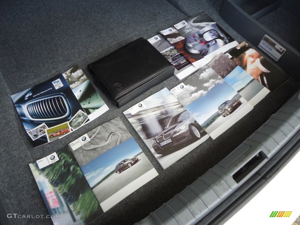 2006 BMW 3 Series 325i Sedan Books/Manuals Photos