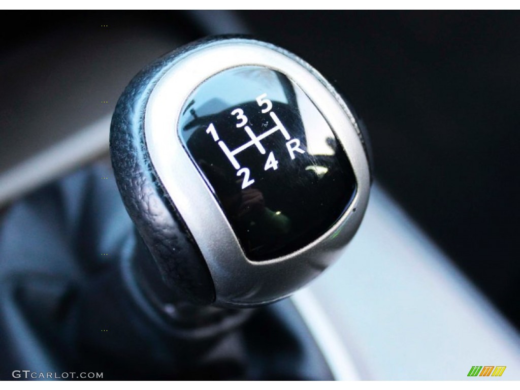 2011 Honda Accord LX Sedan Transmission Photos