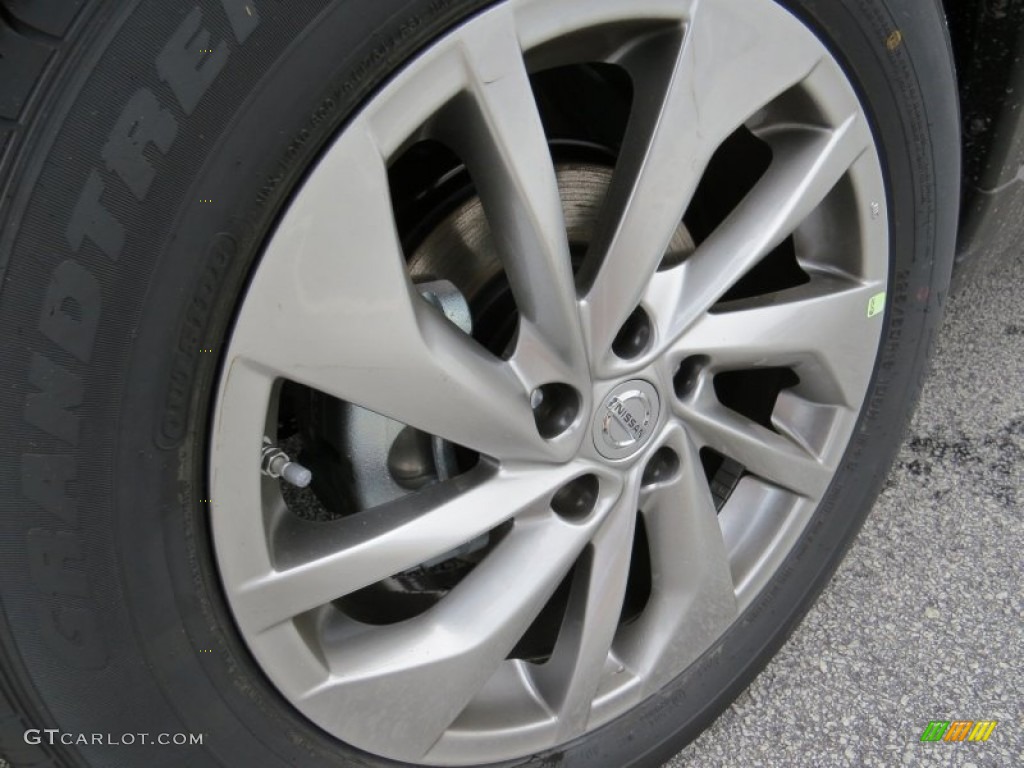 2014 Nissan Rogue SL Wheel Photo #88592547