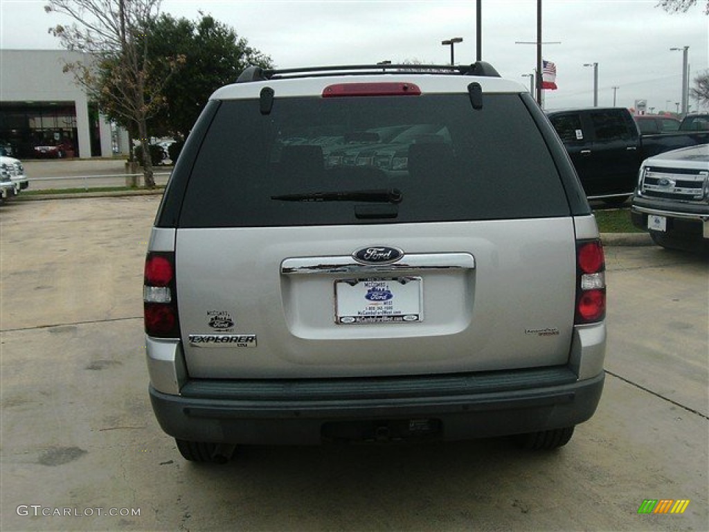 2006 Explorer XLT - Silver Birch Metallic / Stone photo #4
