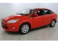 Race Red - Focus SE Sedan Photo No. 3
