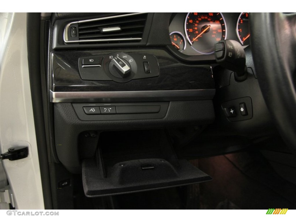 2011 BMW 7 Series 750Li xDrive Sedan Controls Photo #88600006