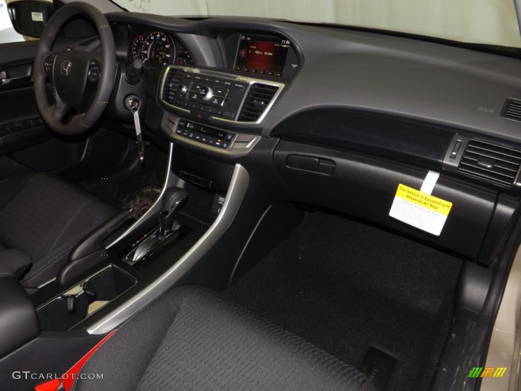 2014 Accord Sport Sedan - Champagne Frost Pearl / Black photo #32