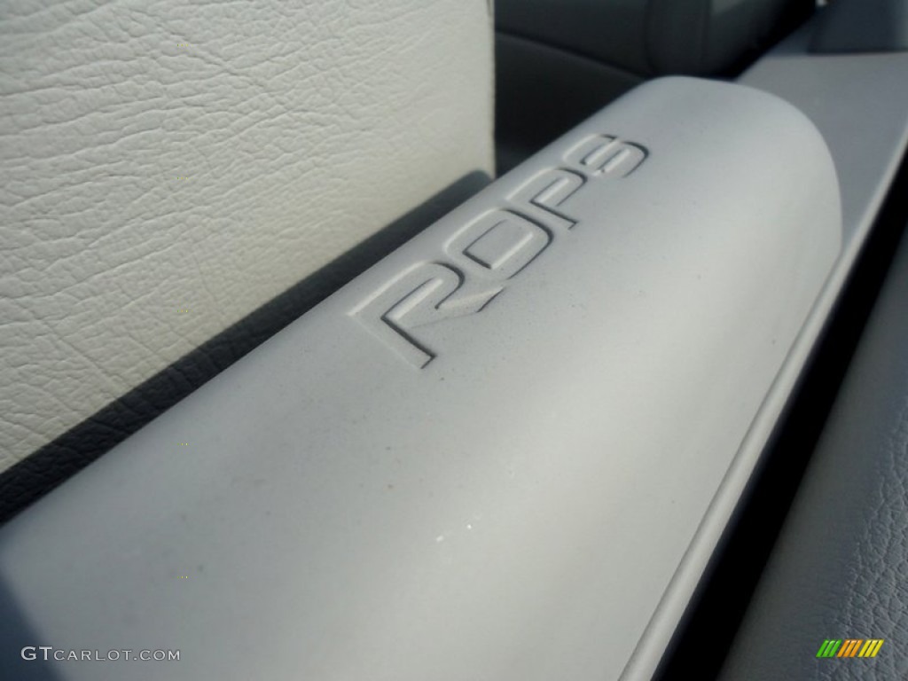 2004 C70 High Pressure Turbo - Silver Metallic / Silver photo #72