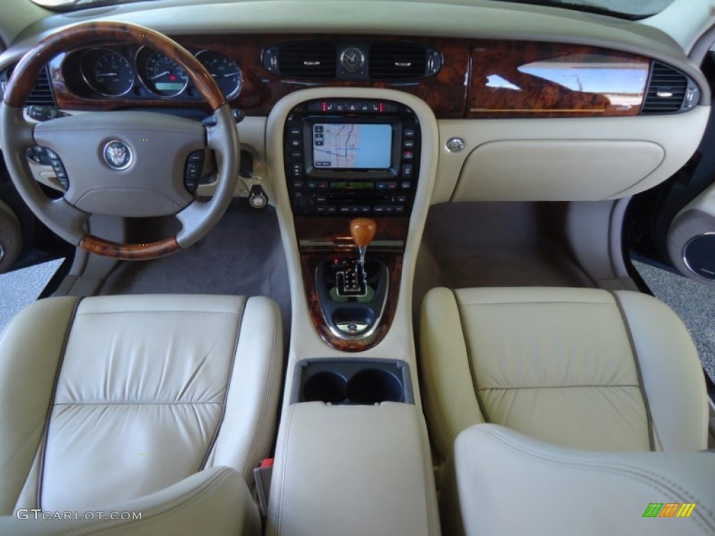 2006 Jaguar XJ Vanden Plas Barley Dashboard Photo #88609377