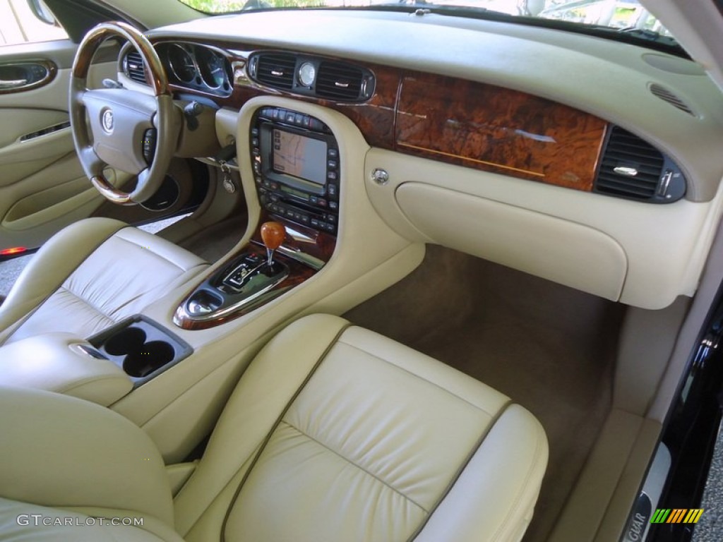 2006 Jaguar XJ Vanden Plas Barley Dashboard Photo #88609438