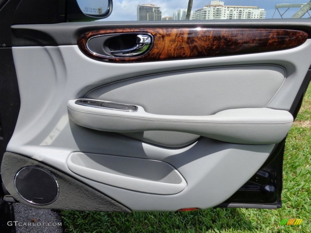 2004 Jaguar XJ XJ8 Dove Door Panel Photo #88612027