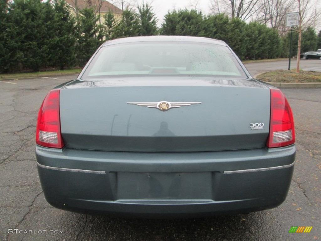2006 300 Touring - Magnesium Pearlcoat / Deep Jade/Light Graystone photo #6