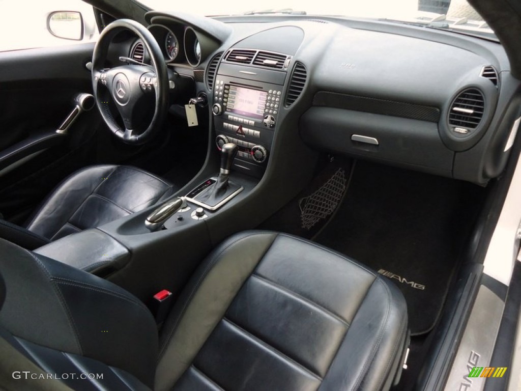 2005 Mercedes-Benz SLK 55 AMG Roadster Dashboard Photos
