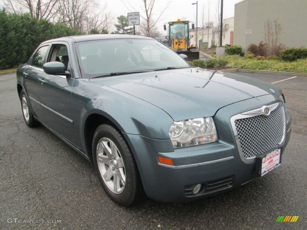 2006 300 Touring - Magnesium Pearlcoat / Deep Jade/Light Graystone photo #11