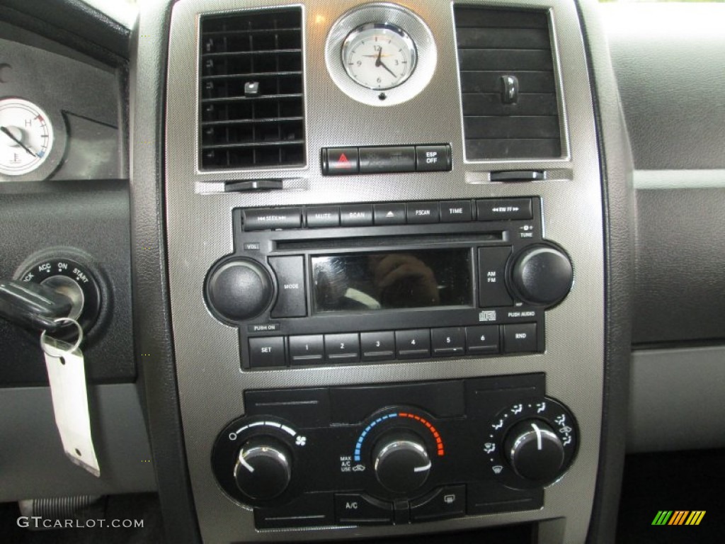 2006 300 Touring - Magnesium Pearlcoat / Deep Jade/Light Graystone photo #19