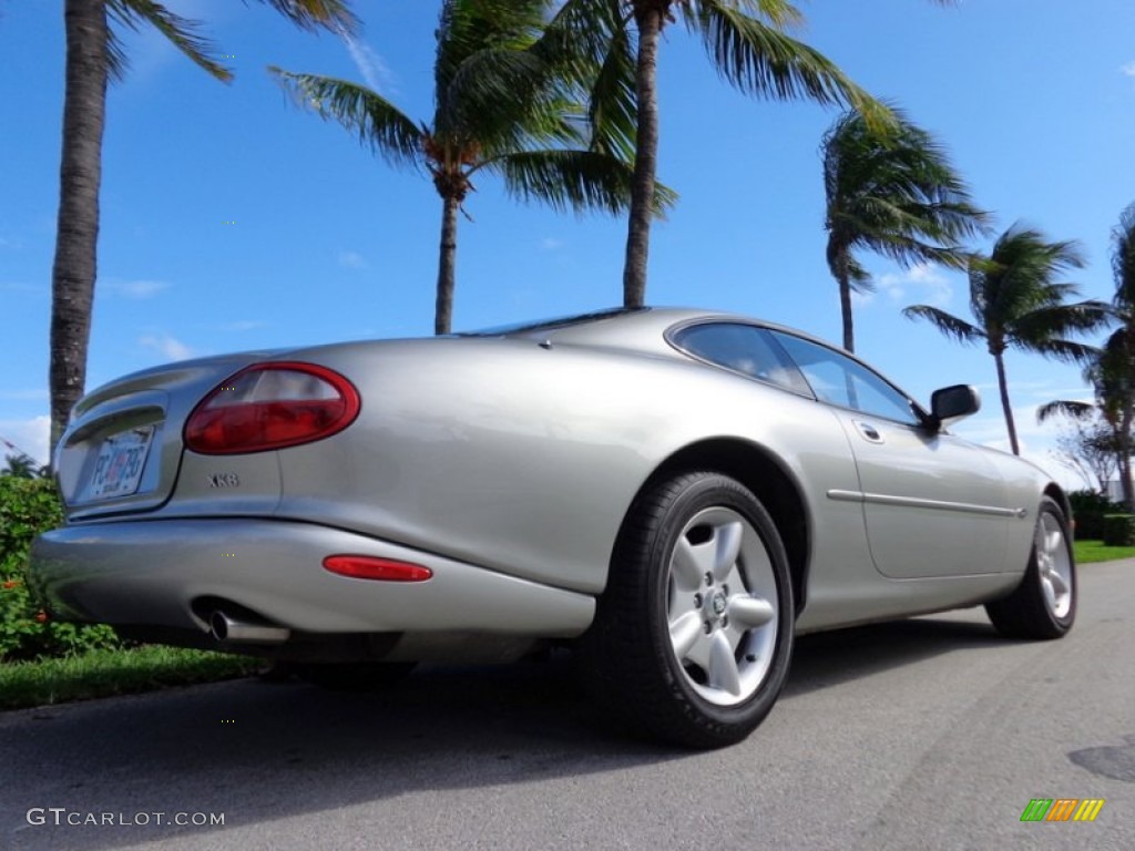 1999 XK XK8 Coupe - Meteorite SIlver Metallic / Oatmeal photo #19