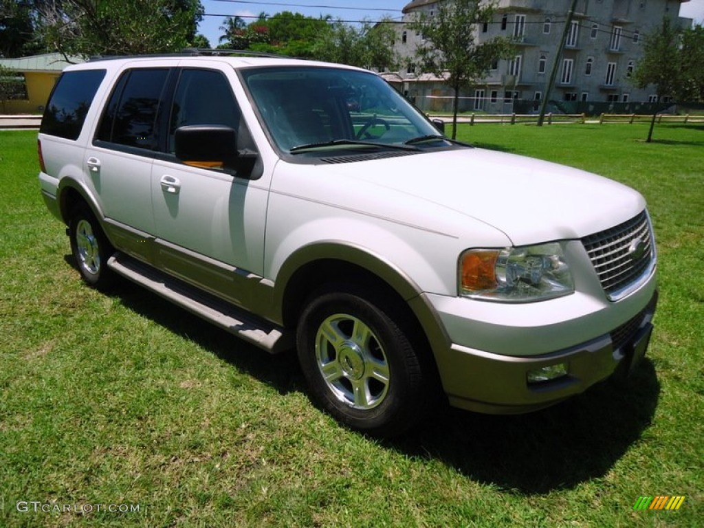 Oxford White 2004 Ford Expedition Eddie Bauer Exterior Photo #88613290