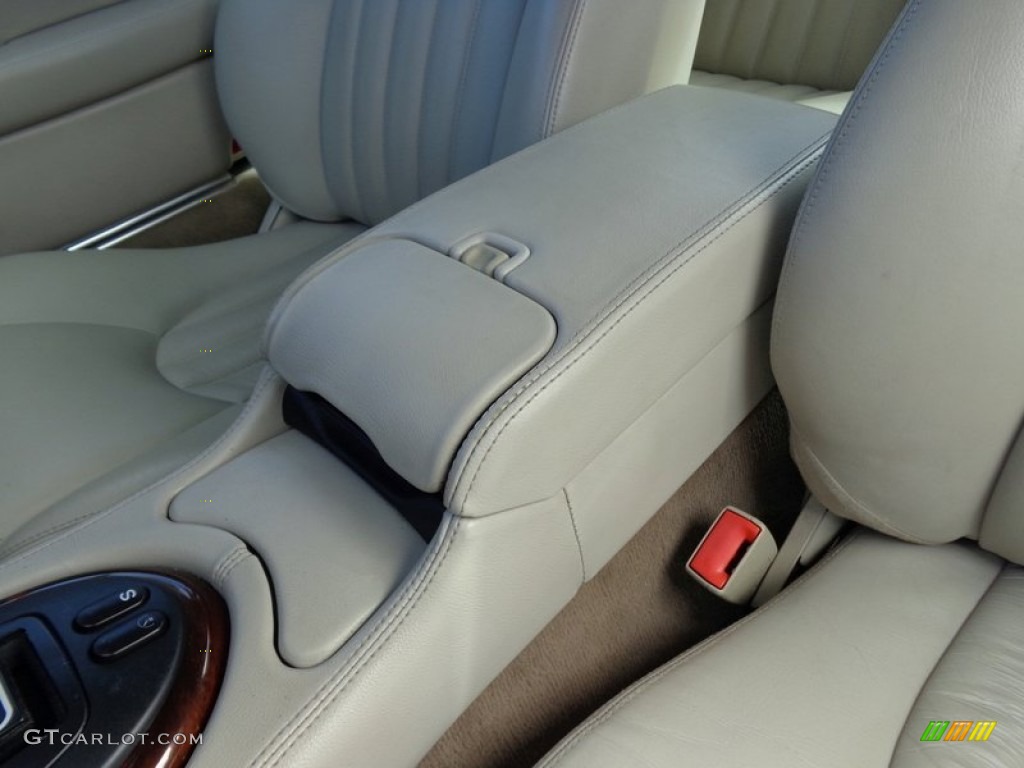 1999 XK XK8 Coupe - Meteorite SIlver Metallic / Oatmeal photo #63
