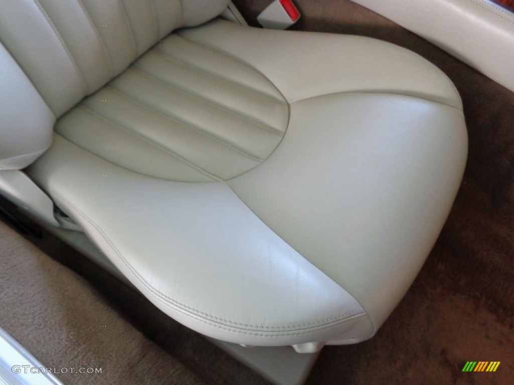 1999 XK XK8 Coupe - Meteorite SIlver Metallic / Oatmeal photo #68