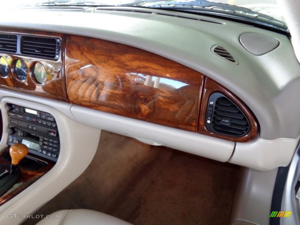 1999 XK XK8 Coupe - Meteorite SIlver Metallic / Oatmeal photo #72