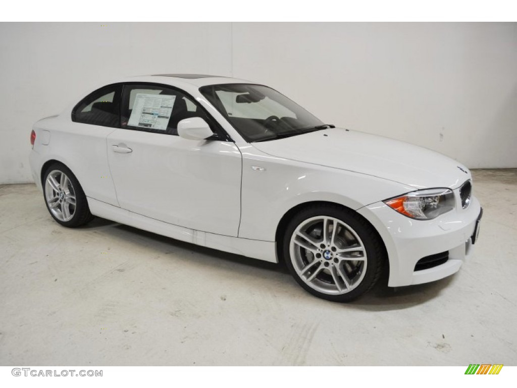 2013 1 Series 135i Coupe - Alpine White / Black photo #2