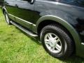 Black Clearcoat - Expedition XLT 4x4 Photo No. 32