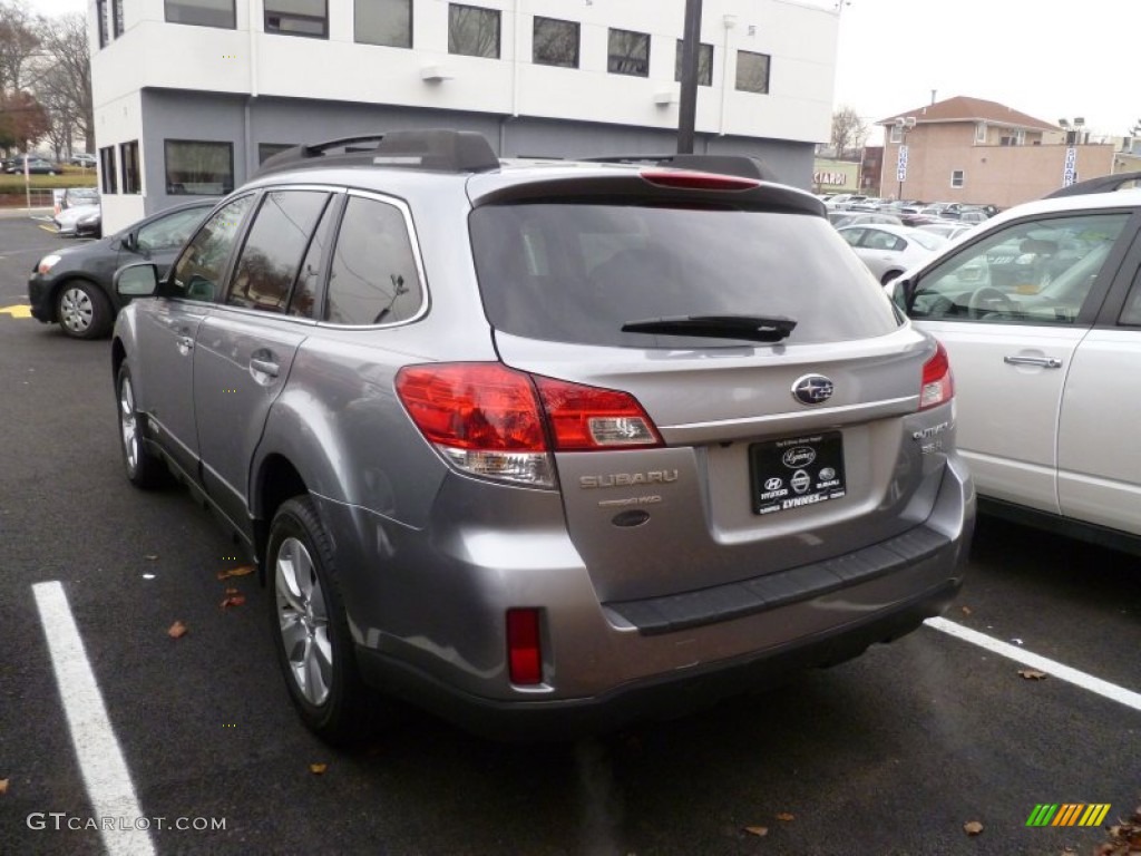 2011 Outback 3.6R Premium Wagon - Steel Silver Metallic / Off Black photo #4