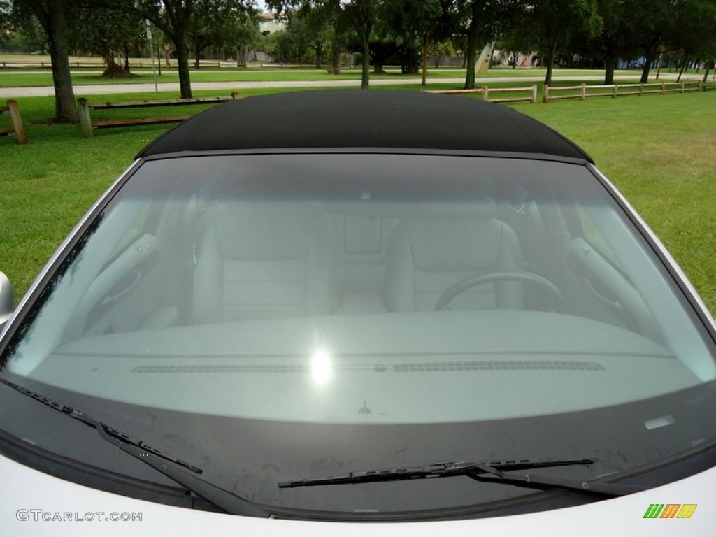 2000 Town Car Executive - Silver Frost Metallic / Light Graphite photo #24