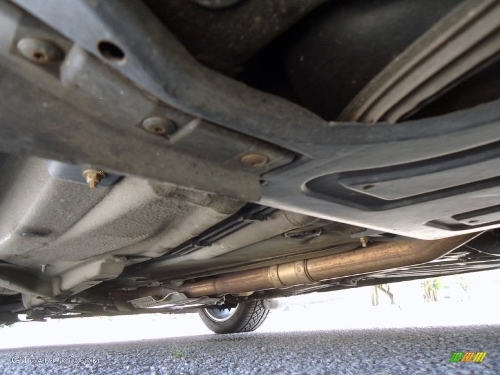 2001 Audi TT 1.8T quattro Roadster Undercarriage Photo #88618282