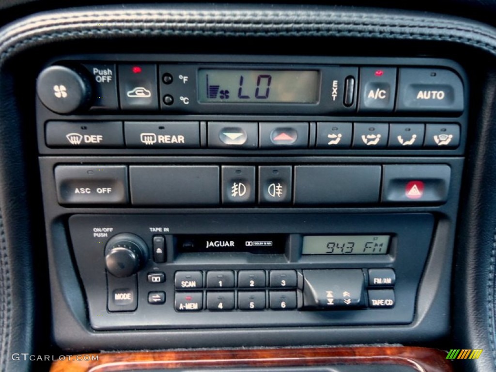 1997 Jaguar XK XK8 Convertible Controls Photo #88618801
