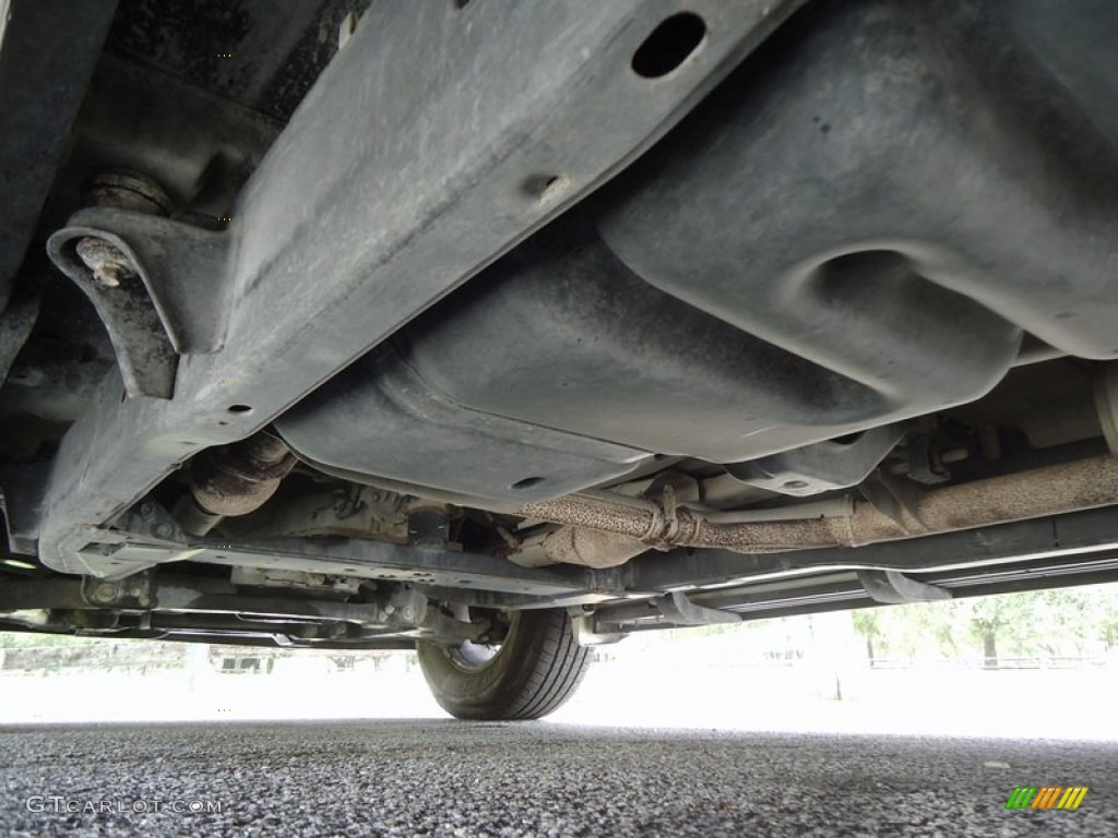 2006 Infiniti QX 56 Undercarriage Photo #88621969