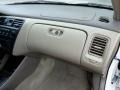 Ivory 2000 Honda Accord EX-L Sedan Dashboard