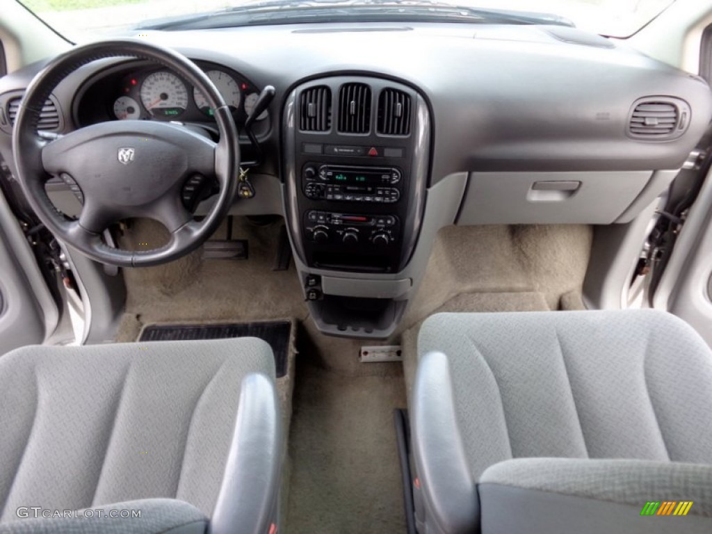 2006 Grand Caravan SXT - Bright Silver Metallic / Medium Slate Gray photo #64