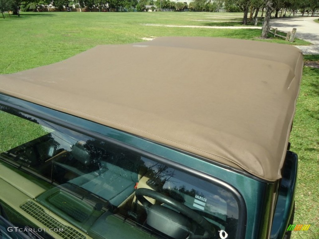 2000 Wrangler Sahara 4x4 - Forest Green Pearl / Camel/Dark Green photo #43