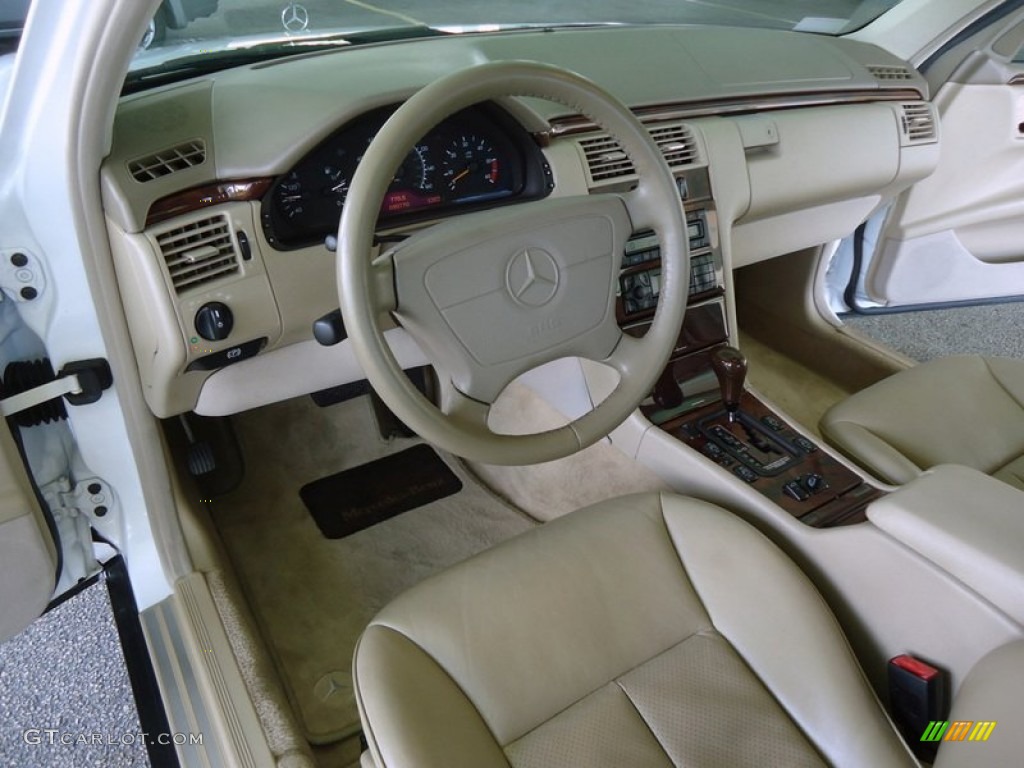 Parchment Interior 1999 Mercedes-Benz E 300TD Sedan Photo #88623265