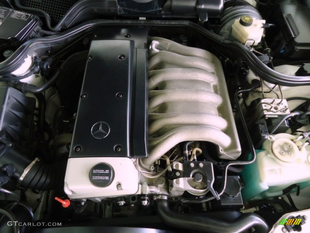 1999 Mercedes-Benz E 300TD Sedan Engine Photos