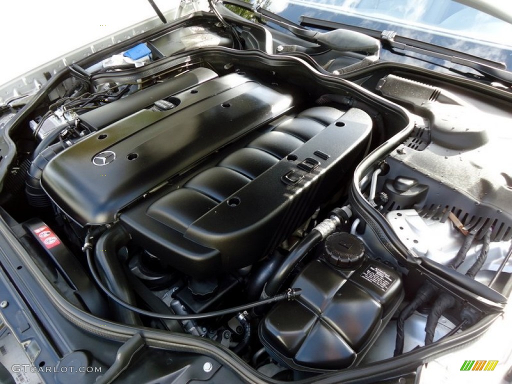 2005 Mercedes-Benz E 320 CDI Sedan Engine Photos